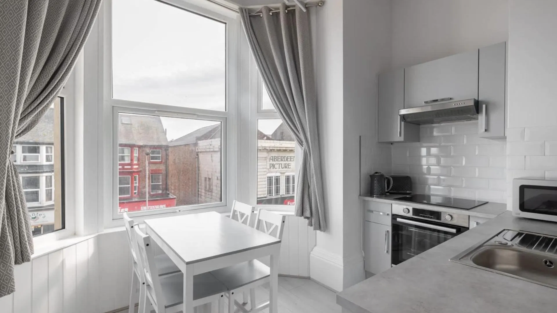 Host & Stay - Aberdeen Walk Apartment Scarborough 0*,